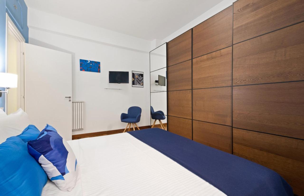 רומא 3 Bed Modern Flat - 15 Minutes Walk To Colosseum מראה חיצוני תמונה
