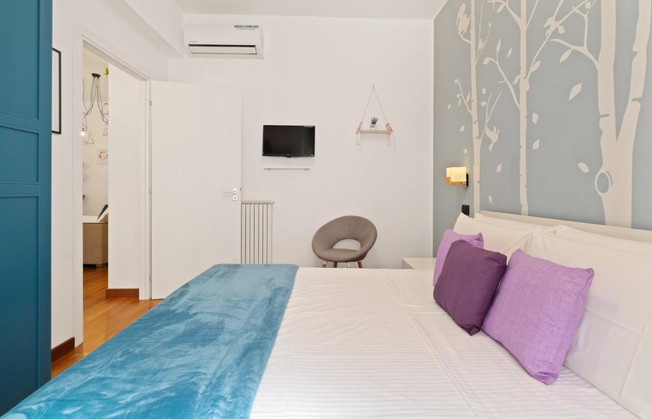 רומא 3 Bed Modern Flat - 15 Minutes Walk To Colosseum מראה חיצוני תמונה